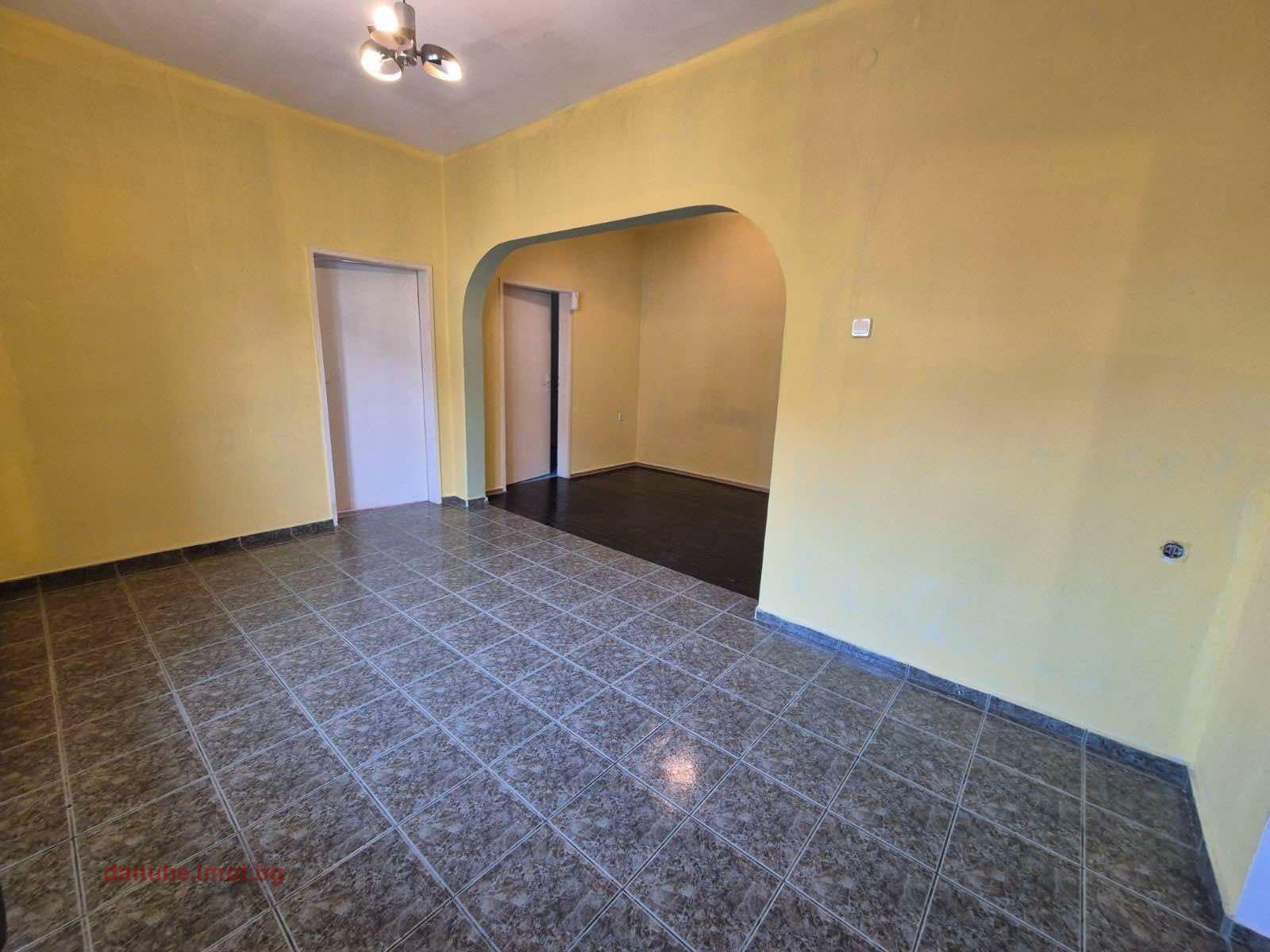 Продава 3-СТАЕН, гр. Русе, Център, снимка 2 - Апартаменти - 53621433