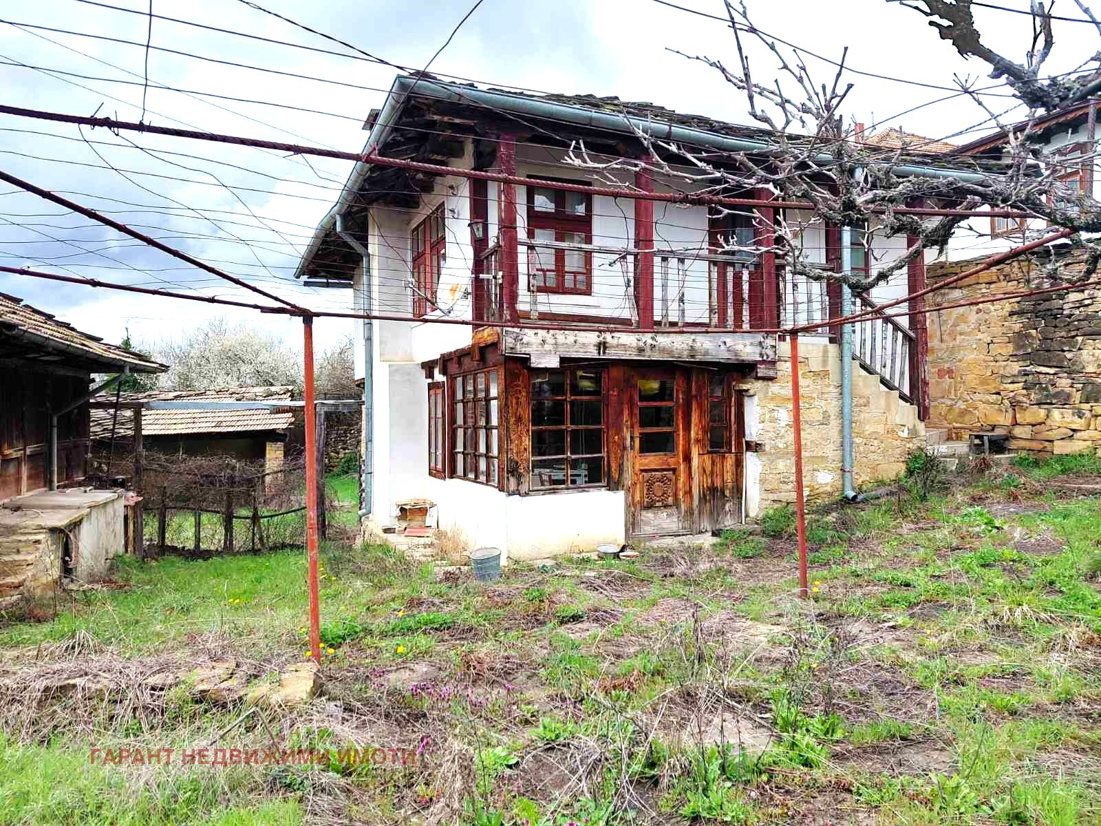 Продава КЪЩА, с. Караиванца, област Габрово