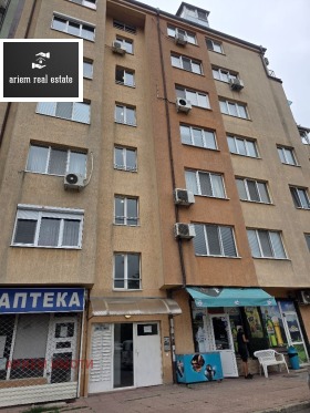 1 makuuhuone Ljulin 8, Sofia