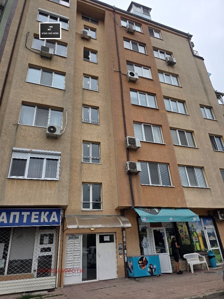 Myytävänä  1 makuuhuone Sofia , Ljulin 8 , 62 neliömetriä | 16223911