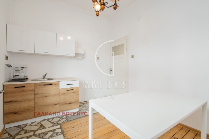 Na prodej  1 ložnice Sofia , Centar , 85 m2 | 52323129 - obraz [7]