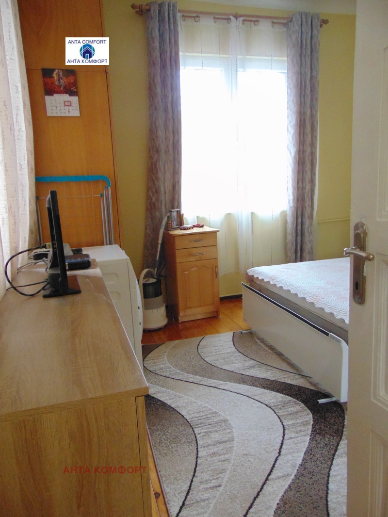 Eladó  2 hálószobás Sofia , Centar , 70 négyzetméter | 72723189 - kép [3]