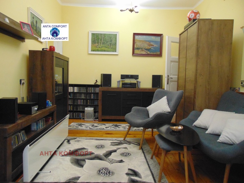 Eladó  2 hálószobás Sofia , Centar , 70 négyzetméter | 72723189