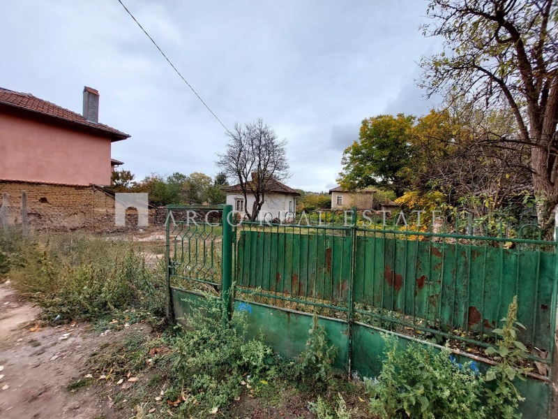 Продава КЪЩА, с. Караполци, област София област, снимка 2 - Къщи - 52606455