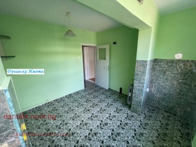 1 dormitorio Vazrazhdane, Ruse 8