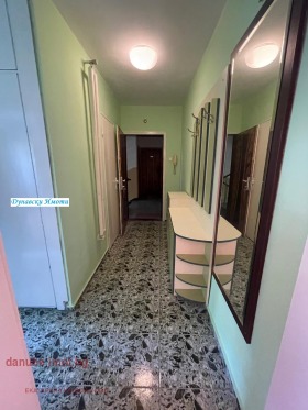 1 quarto Vazrajdane, Ruse 11