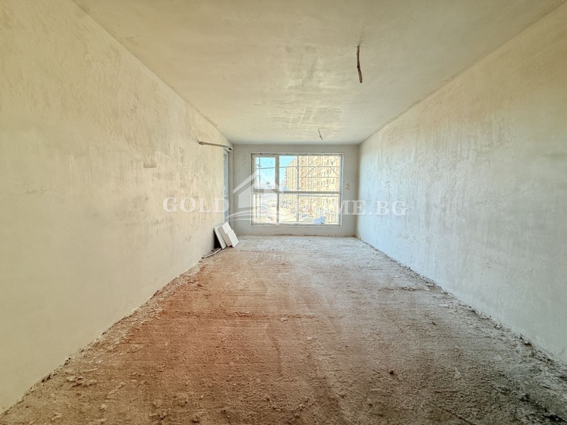 En venta  2 dormitorios Plovdiv , Yuzhen , 104 metros cuadrados | 12670199