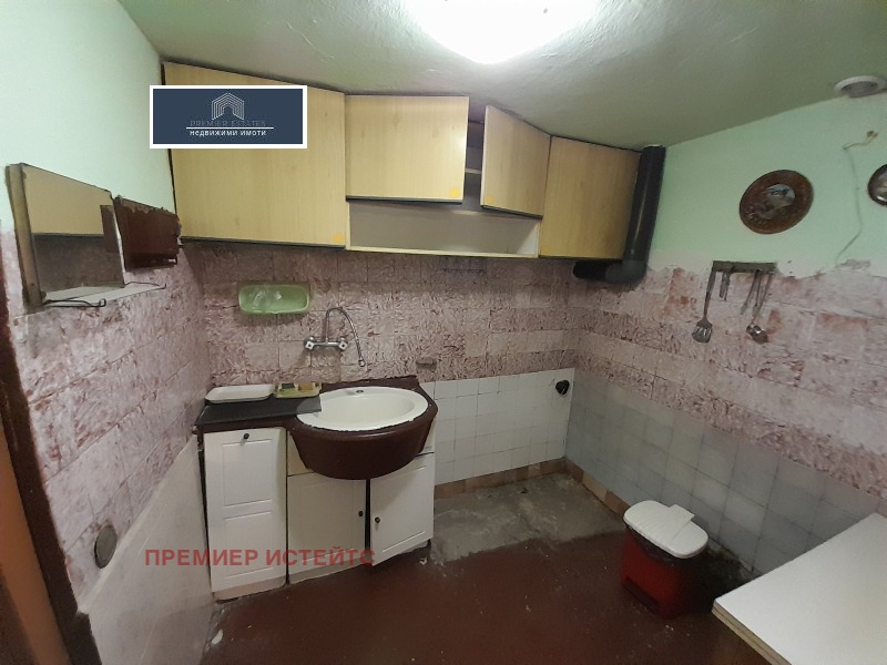 Продава ЕТАЖ ОТ КЪЩА, гр. София, гр. Банкя, снимка 5 - Етаж от къща - 53389027