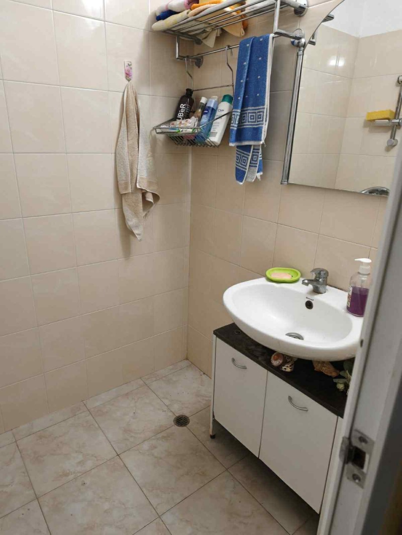 Продава КЪЩА, гр. Плевен, м-т Мъртва долина, снимка 11 - Къщи - 52856289