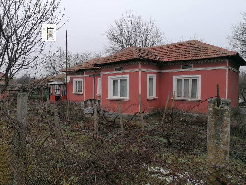 Продава КЪЩА, с. Дъбовик, област Добрич