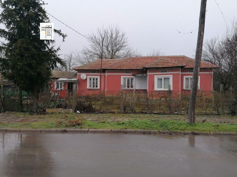 Продава КЪЩА, с. Дъбовик, област Добрич, снимка 13 - Къщи - 53212098