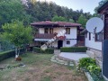 Продава КЪЩА, област Габрово, гр. Трявна • 188000 € / 367696.04 лв. • 31144660 3