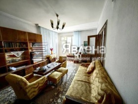 3+ hálószoba Idealen centar, Blagoevgrad