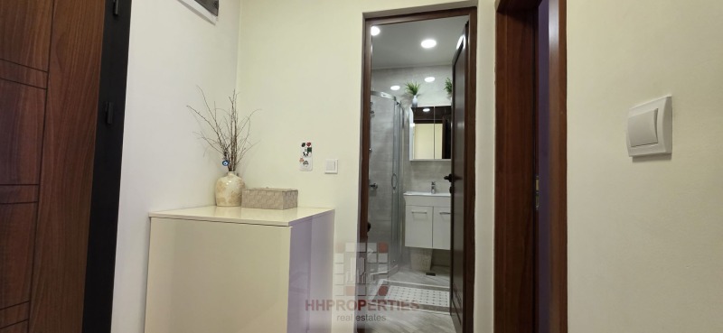 Продава  2-стаен град Пловдив , Остромила , 79 кв.м | 34890249 - изображение [12]