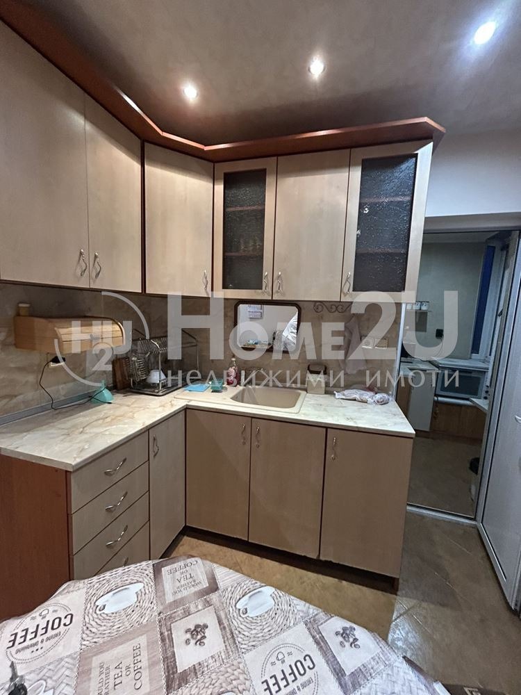 Продава  2-стаен град Варна , Погреби , 48 кв.м | 96506637 - изображение [2]
