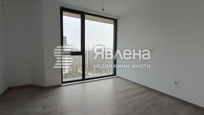 Προς πώληση  3 υπνοδωμάτια Βαρνα , κ.κ. Σβ.Σβ. Κονσταντην η Ελενα , 142 τ.μ | 44259749 - εικόνα [3]