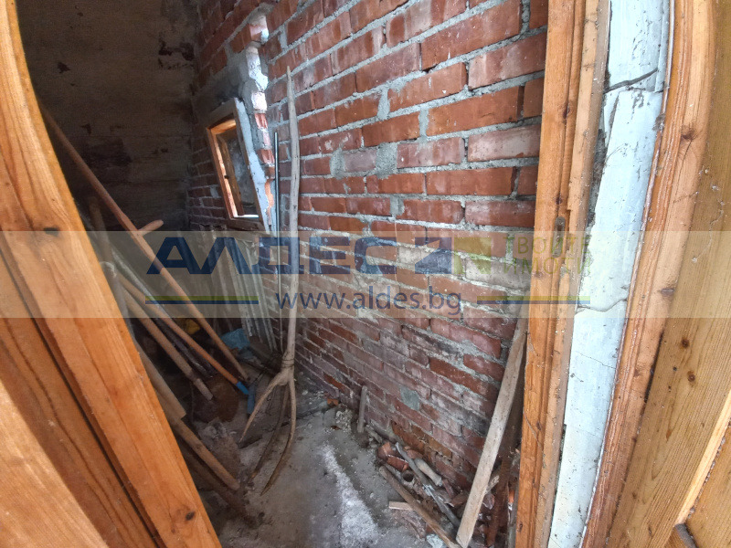 Продава КЪЩА, с. Кременик, област Кюстендил, снимка 5 - Къщи - 52322979