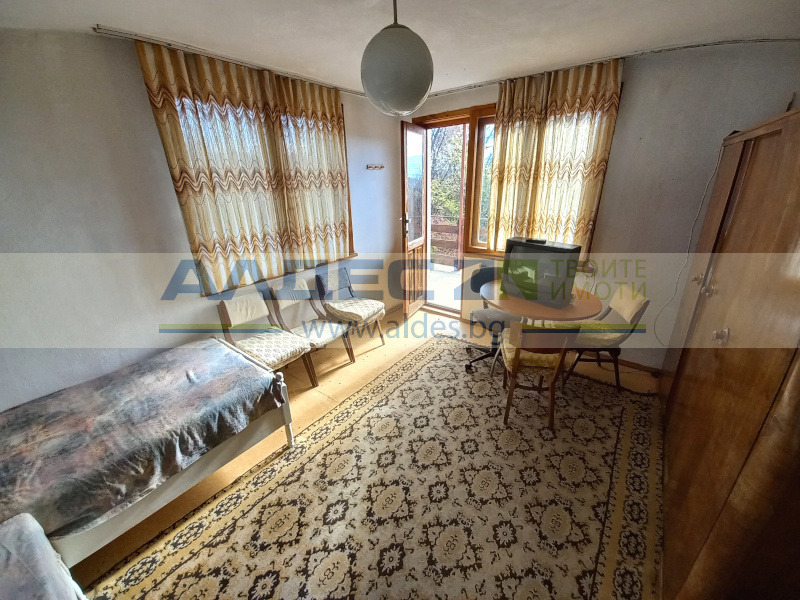 Продава КЪЩА, с. Кременик, област Кюстендил, снимка 13 - Къщи - 52322979