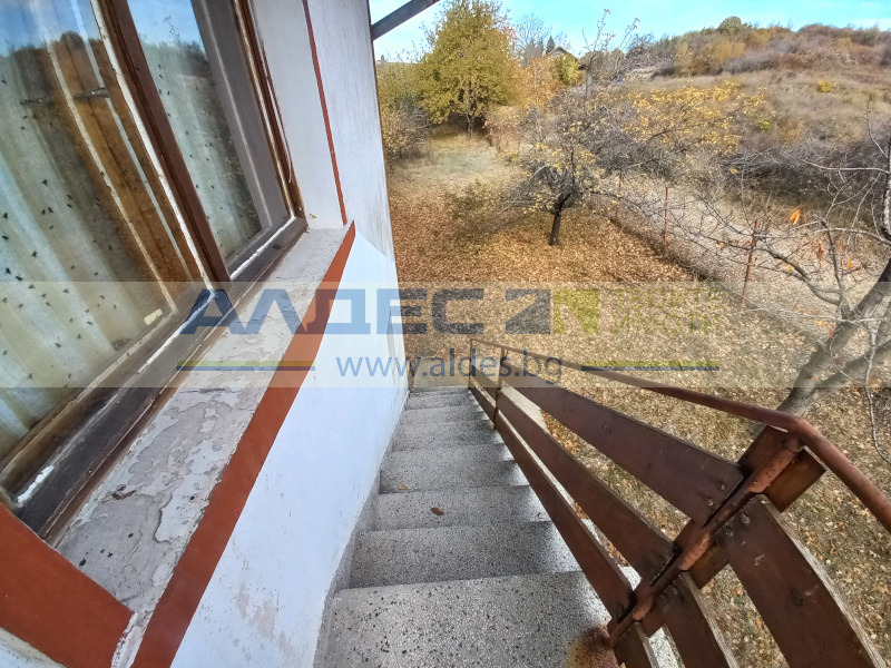 Продава КЪЩА, с. Кременик, област Кюстендил, снимка 12 - Къщи - 52322979