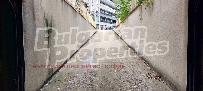 Продава ГАРАЖ, ПАРКОМЯСТО, гр. София, Студентски град, снимка 13 - Гаражи и паркоместа - 47601896