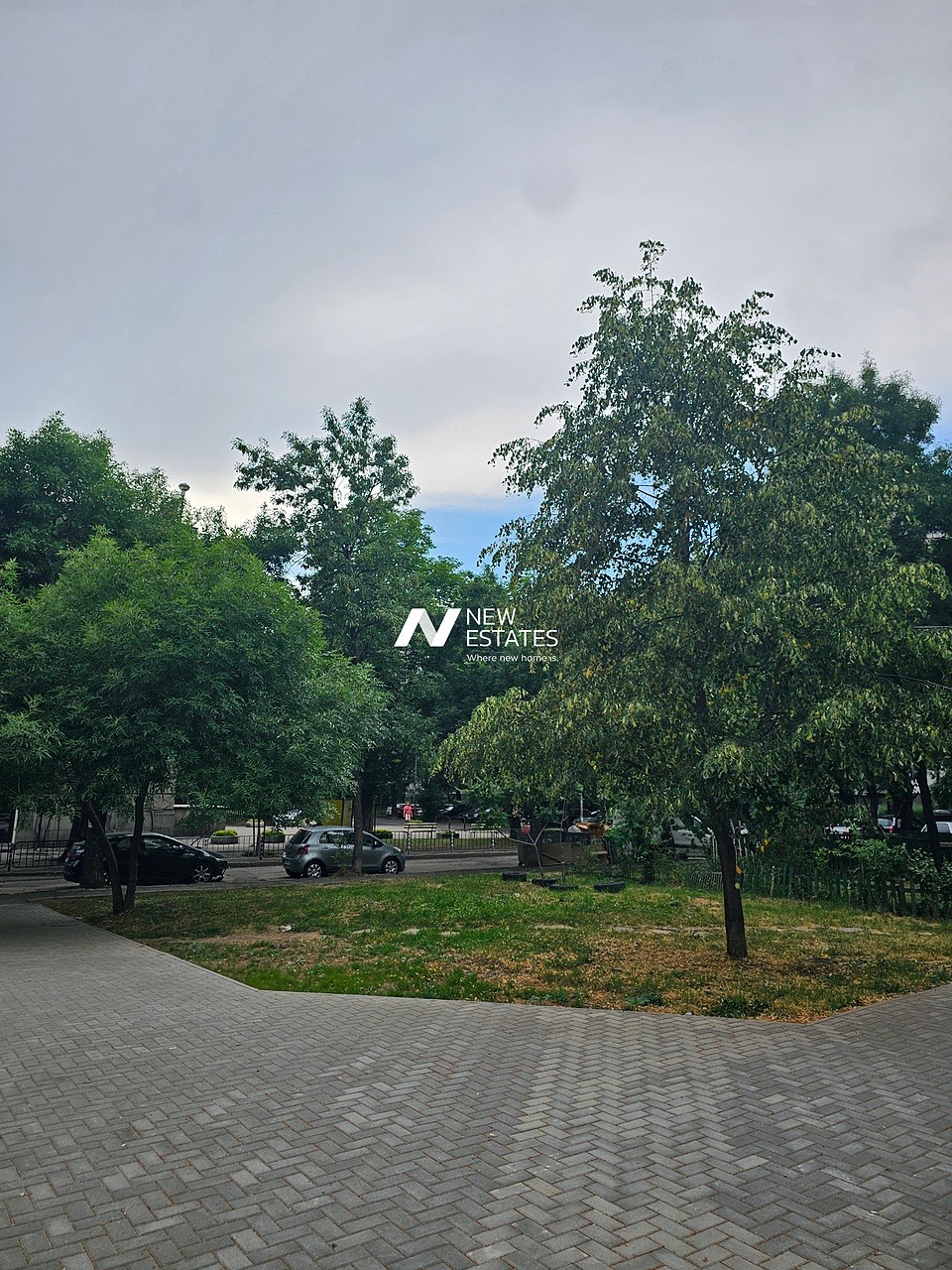 Продава 3-СТАЕН, гр. София, Света Троица, снимка 5 - Апартаменти - 55105002
