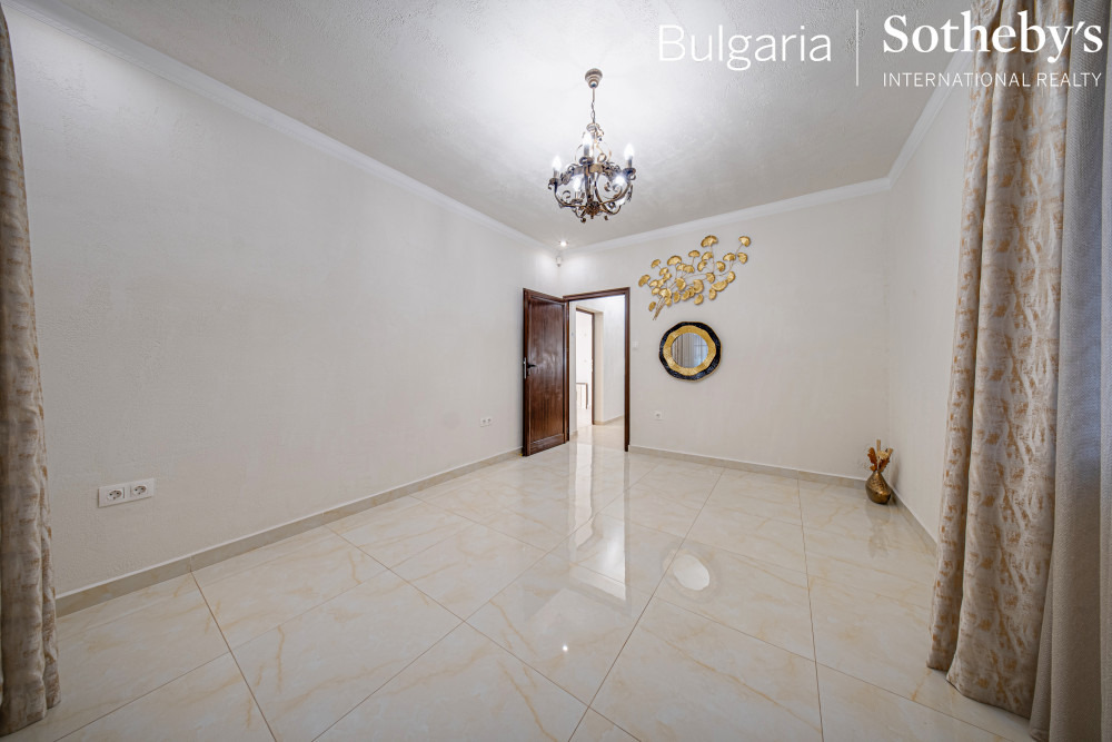 Продава КЪЩА, гр. София, Оборище, снимка 6 - Къщи - 53004884