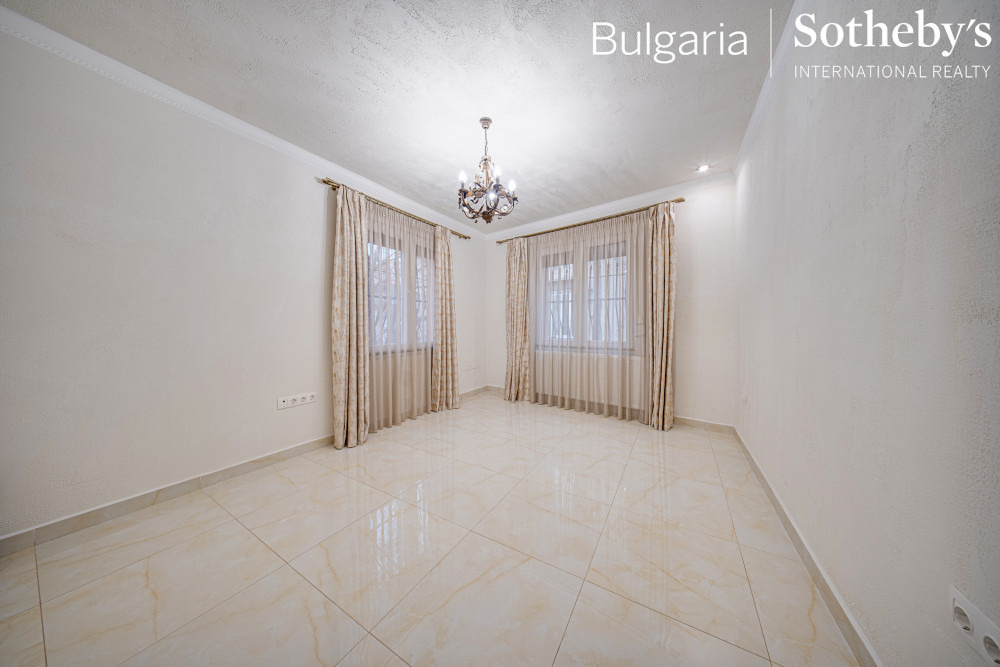 Продава КЪЩА, гр. София, Оборище, снимка 9 - Къщи - 53004884