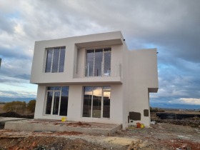 Продава  Къща, с. Гурмазово