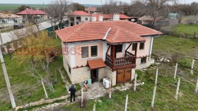 КЪЩА, 100 m2