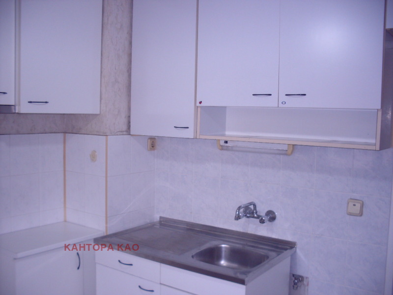 Продава 2-СТАЕН, град София, Красно село • 150000 € / 293374.50 лв. • 96640902 1