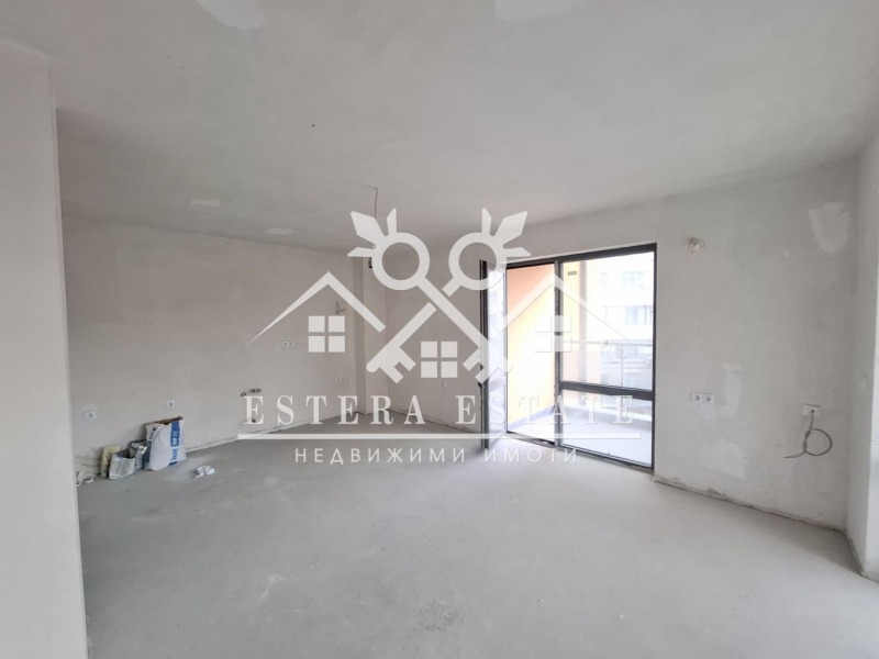 À venda  2 quartos Chumen , 5-ti polk , 96 m² | 54914110