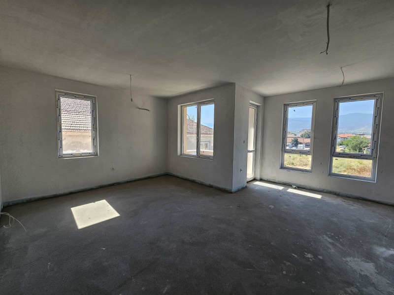 Eladó  3 hálószobás Plovdiv , Komatevo , 116 négyzetméter | 32539910 - kép [12]