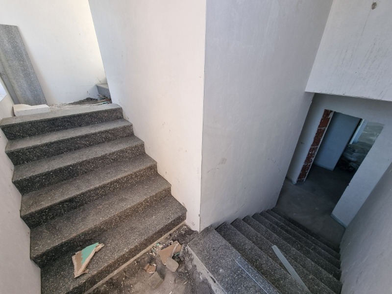 Til salgs  3 soverom Plovdiv , Komatevo , 116 kvm | 32539910 - bilde [7]