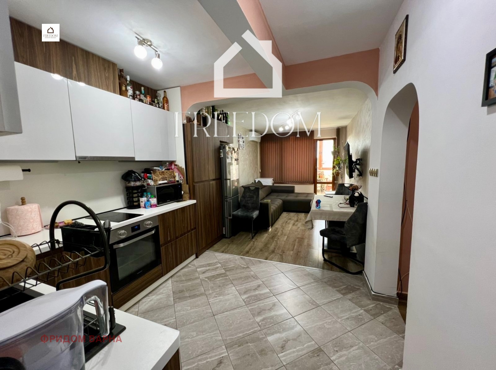 Продава 3-СТАЕН, гр. Варна, Бриз, снимка 2 - Апартаменти - 56109349