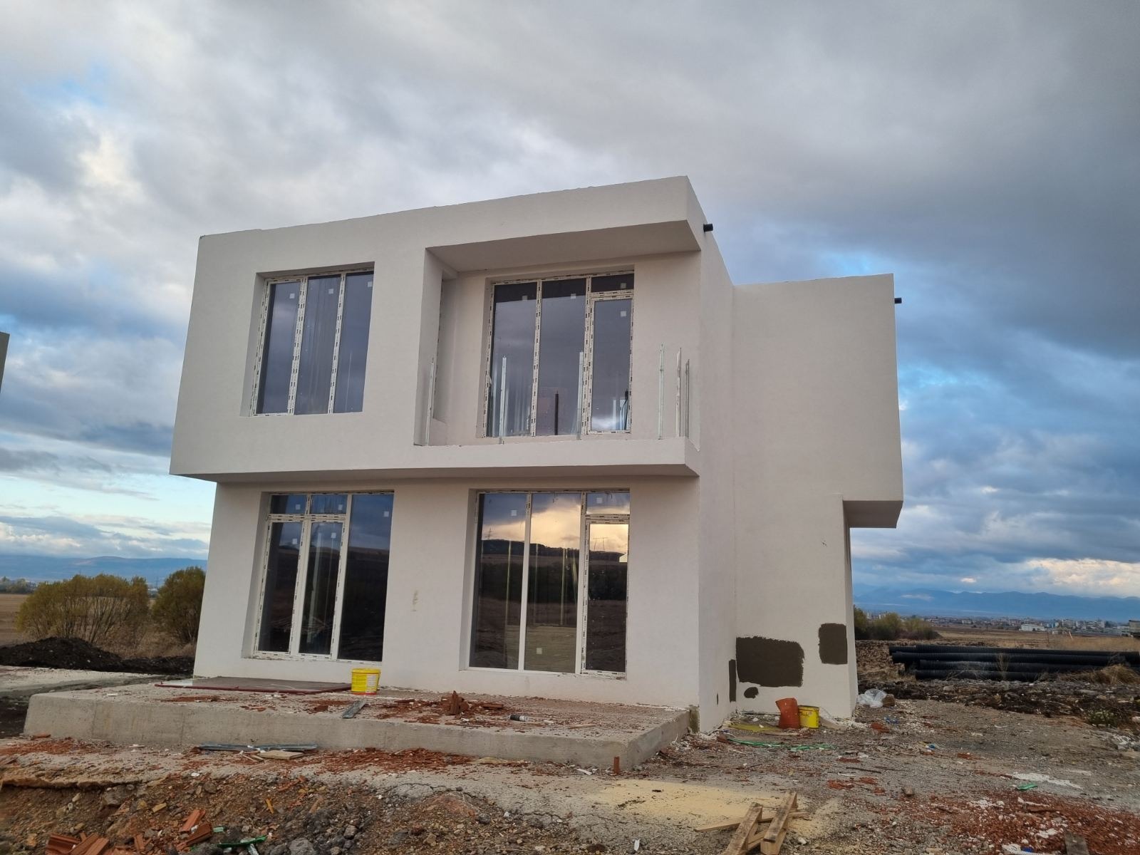 Продава КЪЩА, с. Гурмазово, област София област