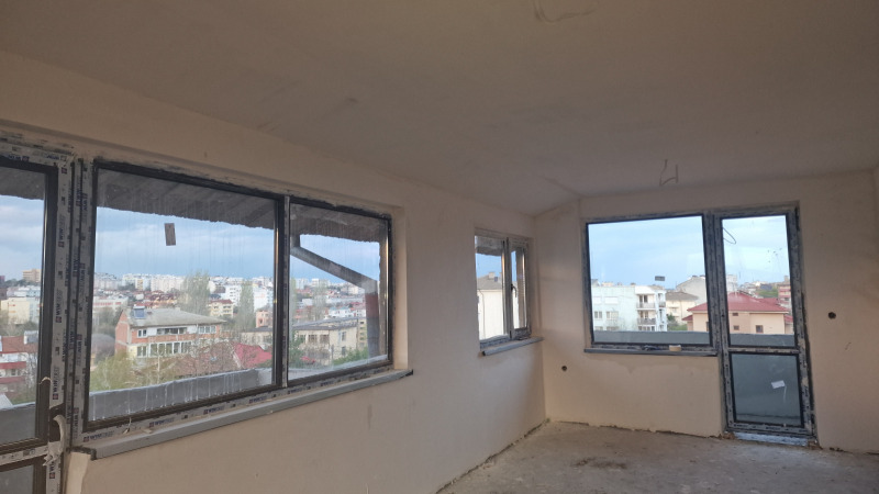 Продава 3-СТАЕН в град Хасково, Каменни - 80 кв.м / 84 000 € » 164 289.72 лв., ТАЙМ ХОМ