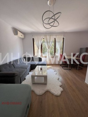 1 sovrum Lazur, Burgas