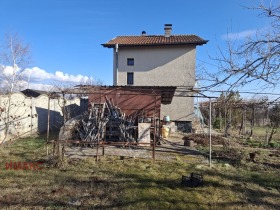 Casa Petartch, região Sófia 3