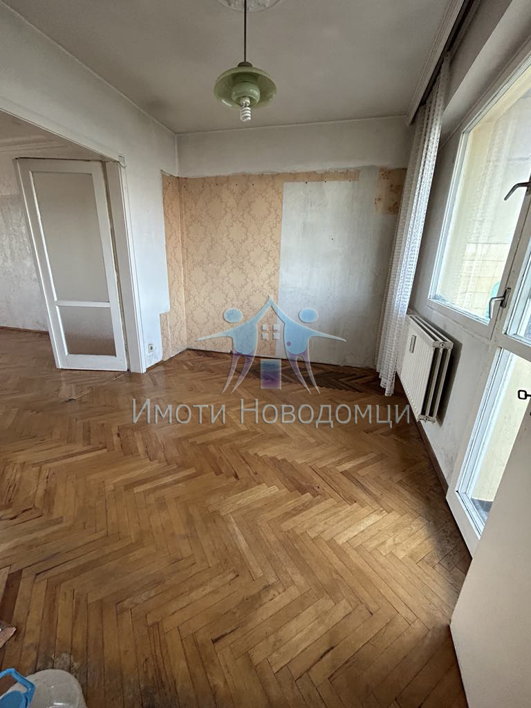 Продава МНОГОСТАЕН, гр. Шумен, Добруджански, снимка 2 - Aпартаменти - 47518656