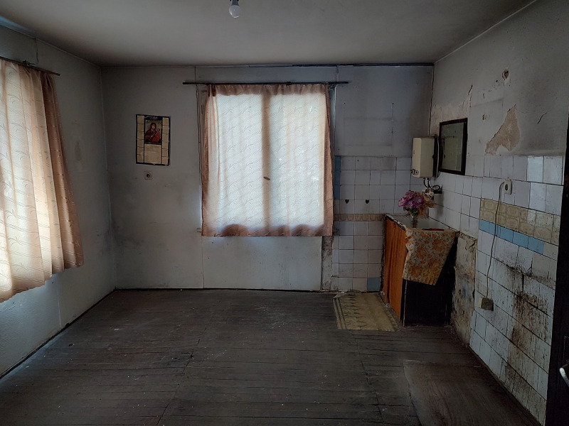 Продава  Етаж от къща град Видин , Химик , 65 кв.м | 81531219 - изображение [9]