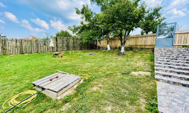 Продава КЪЩА, гр. Елена, област Велико Търново, снимка 15 - Къщи - 52141113