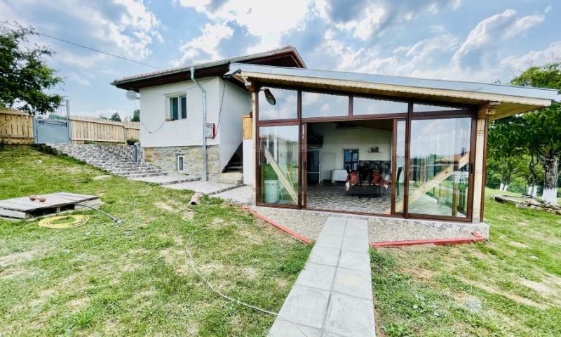 Продава КЪЩА, гр. Елена, област Велико Търново, снимка 13 - Къщи - 52141113