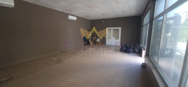 Te koop  Winkel Varna , Mladost 2 , 120 m² | 11640611