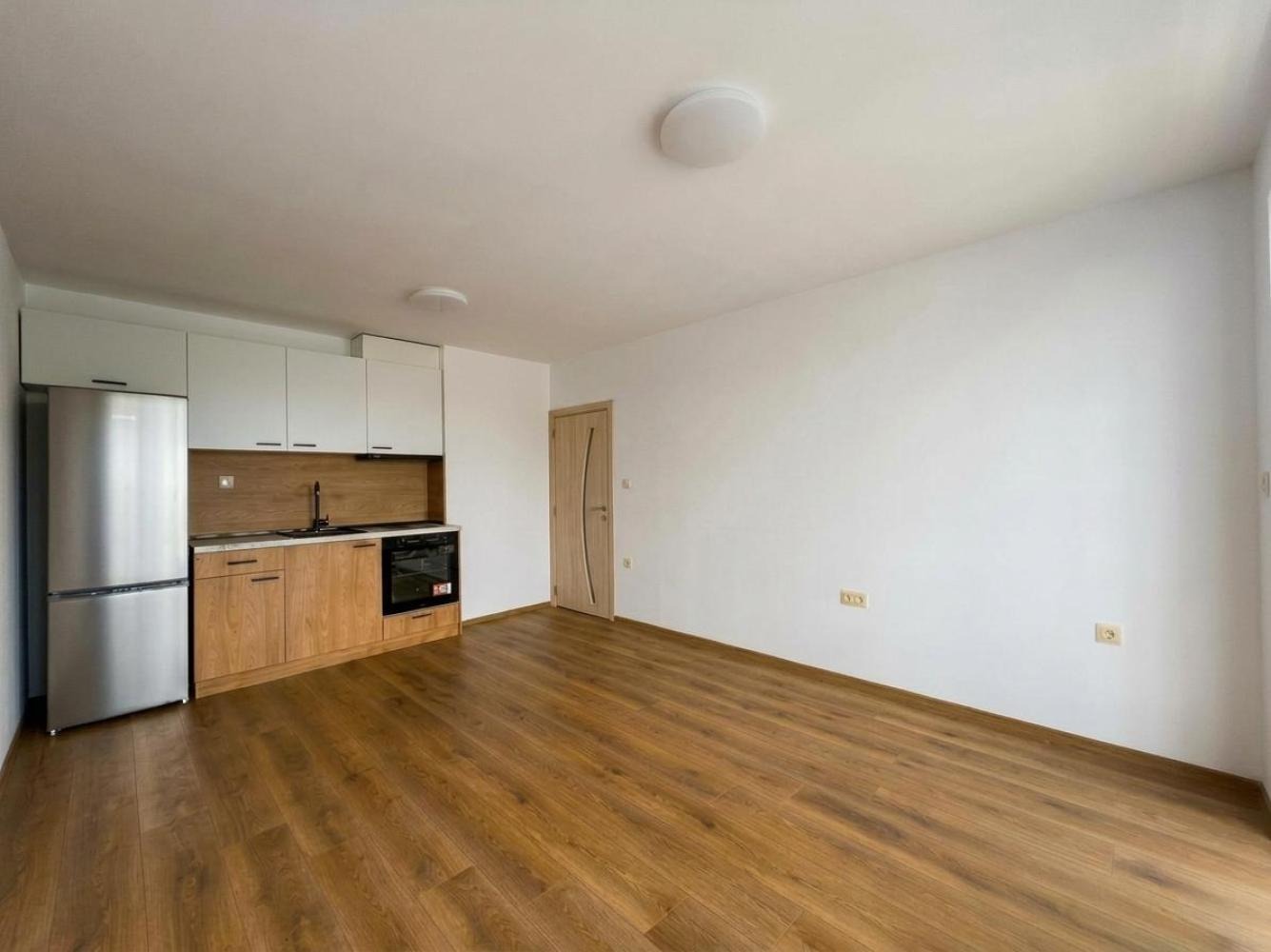 Продава 3-СТАЕН, гр. Варна, Възраждане 3
