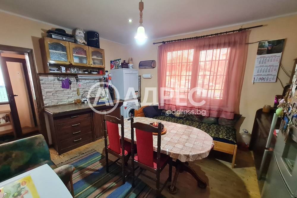 Продава КЪЩА, гр. Перник, Църква, снимка 5 - Къщи - 53595316