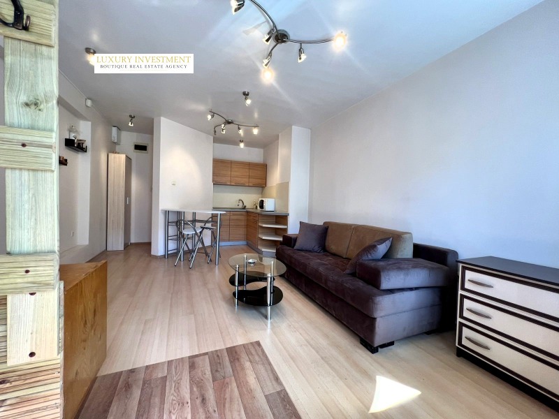 En venta  Estudio Sofia , Tsentar , 28 metros cuadrados | 74189920