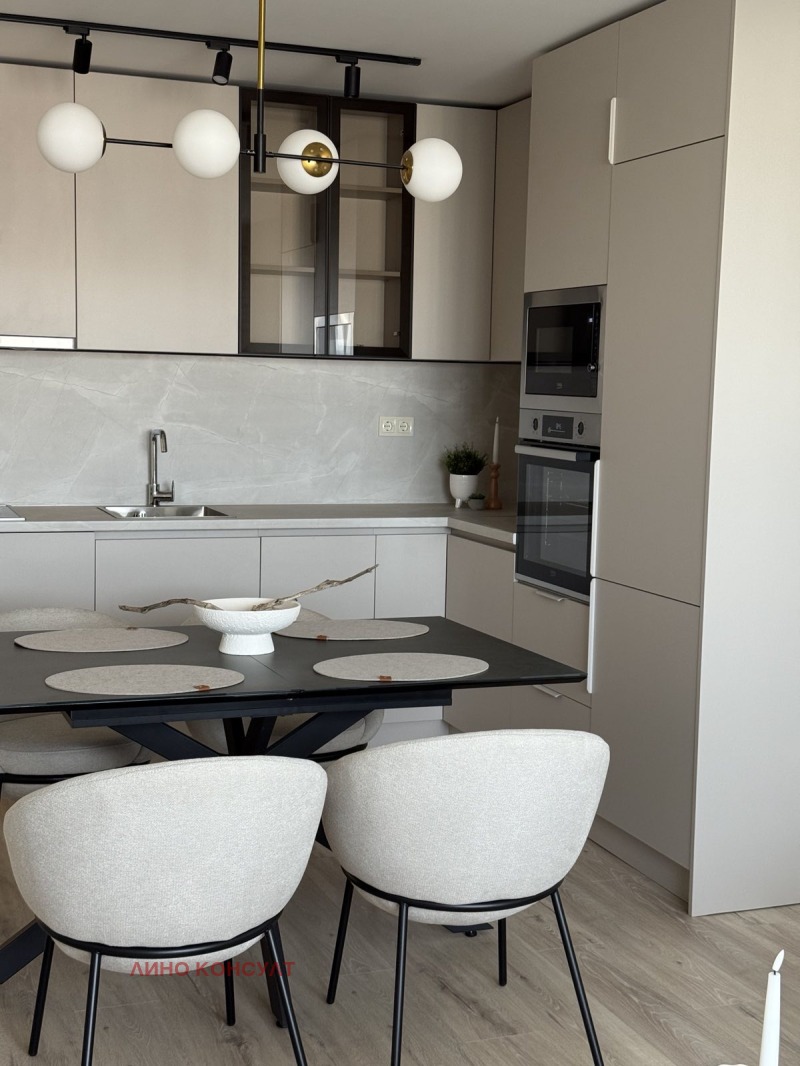 Продава  3-стаен град София , Младост 4 , 71 кв.м | 80821254