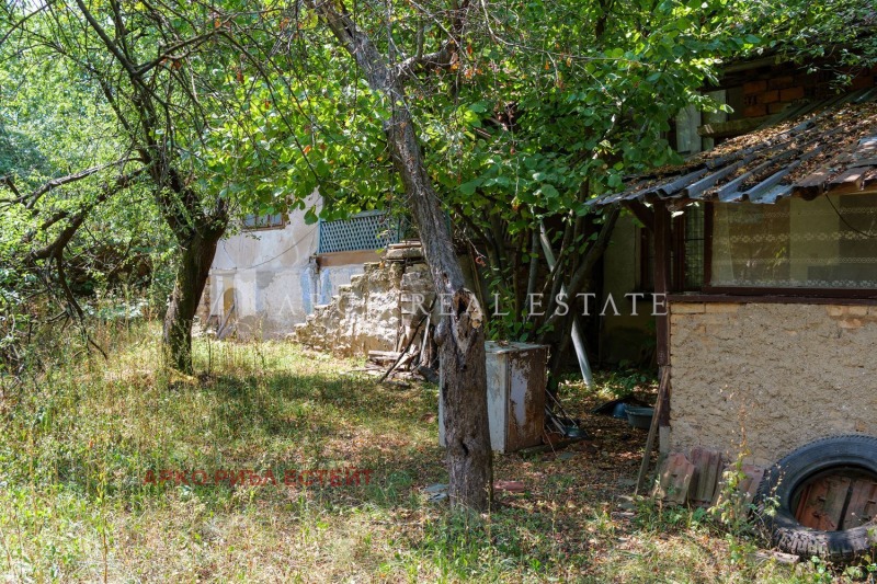 Продава КЪЩА, с. Врачеш, област София област, снимка 3 - Къщи - 52115245