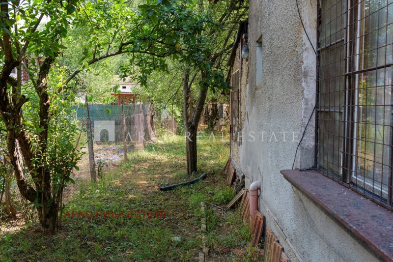 Продава КЪЩА, с. Врачеш, област София област, снимка 2 - Къщи - 52115245