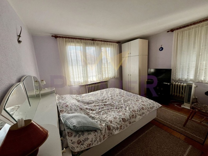 Продава КЪЩА, с. Овчарово, област Добрич, снимка 12 - Къщи - 53009051